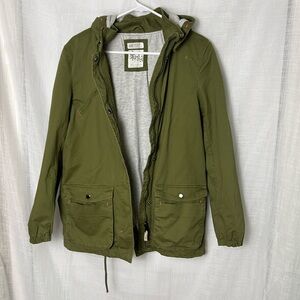 H&M coat, size 13-14yrs. But PTP is 18” .  Cotton blend,5 pockets,utility,hood